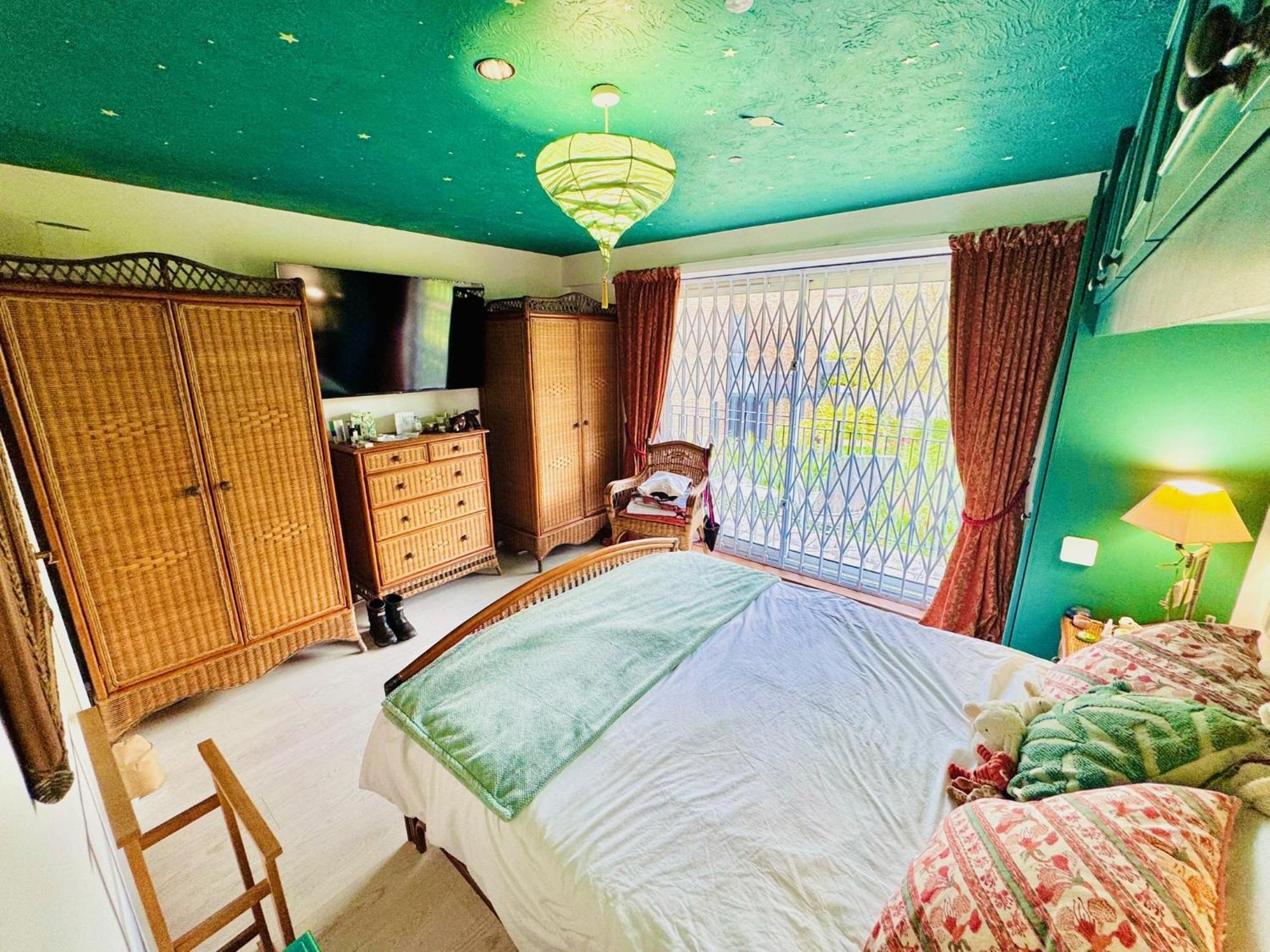 Apartment Bright & Smart 2 King-sized Bedroom Haven By The Thames & Battersea Park London