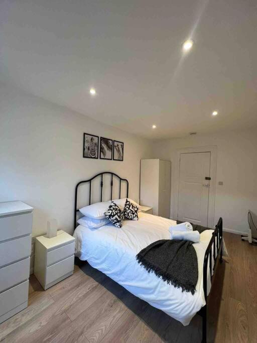 Apartment Explore From The Heart Of Soho *