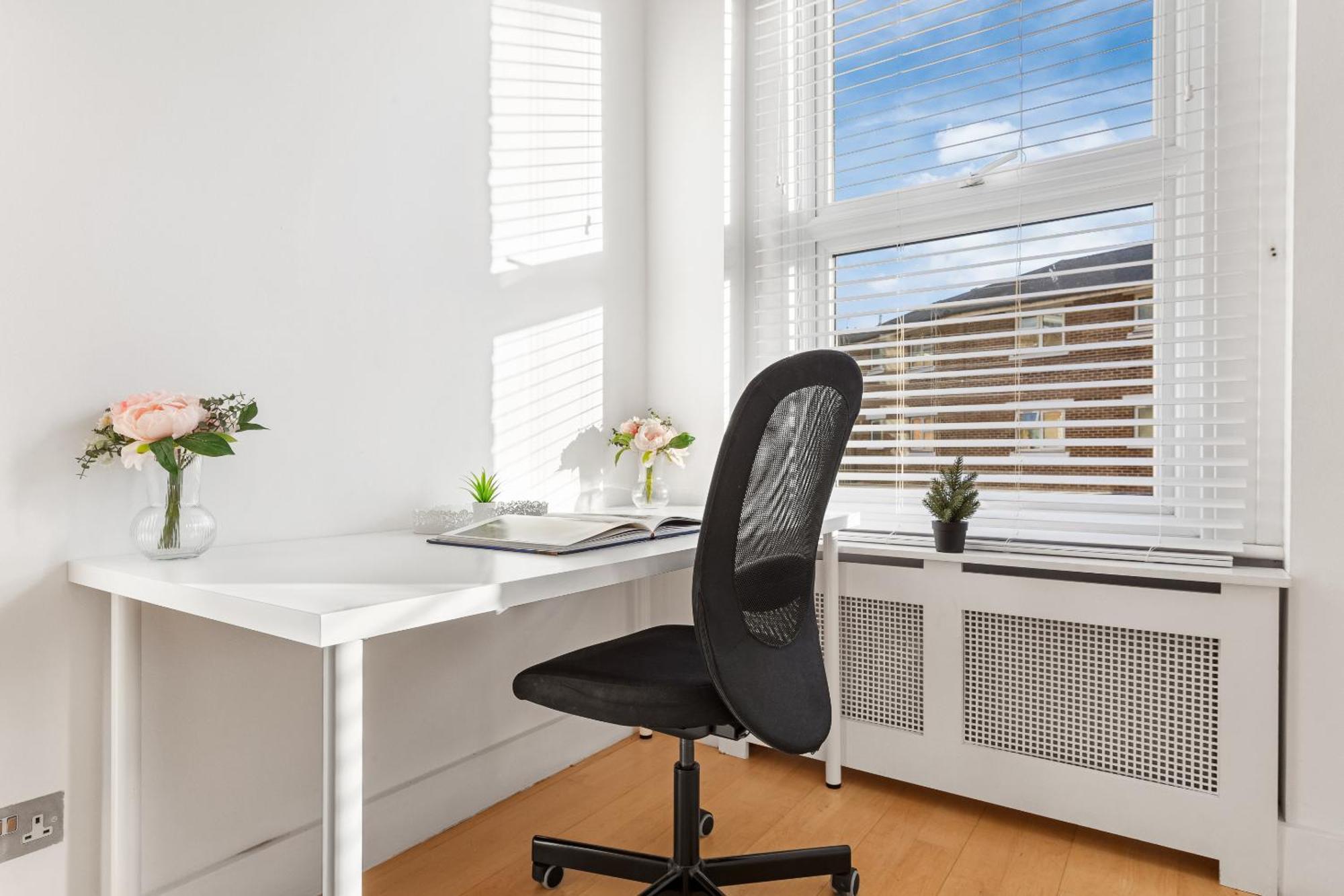 Lägenhet Luxury 4-bedroom Modern Flat In Steps From Station, Sleeps 9 In Style! *
