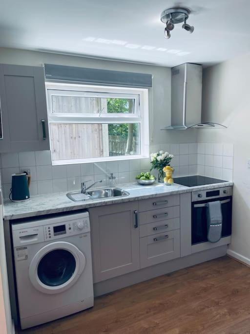 Ivy Two Bedroom & Garden In Temple Fortune Lejlighed *