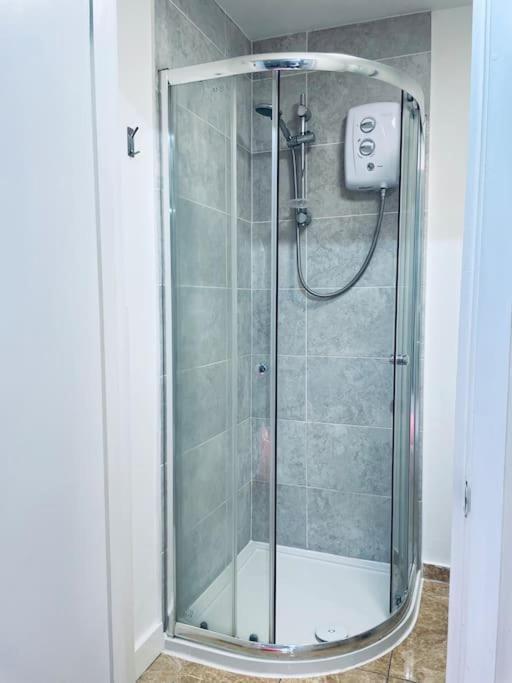 Lejlighed Ivy Two Bedroom & Garden In Temple Fortune London