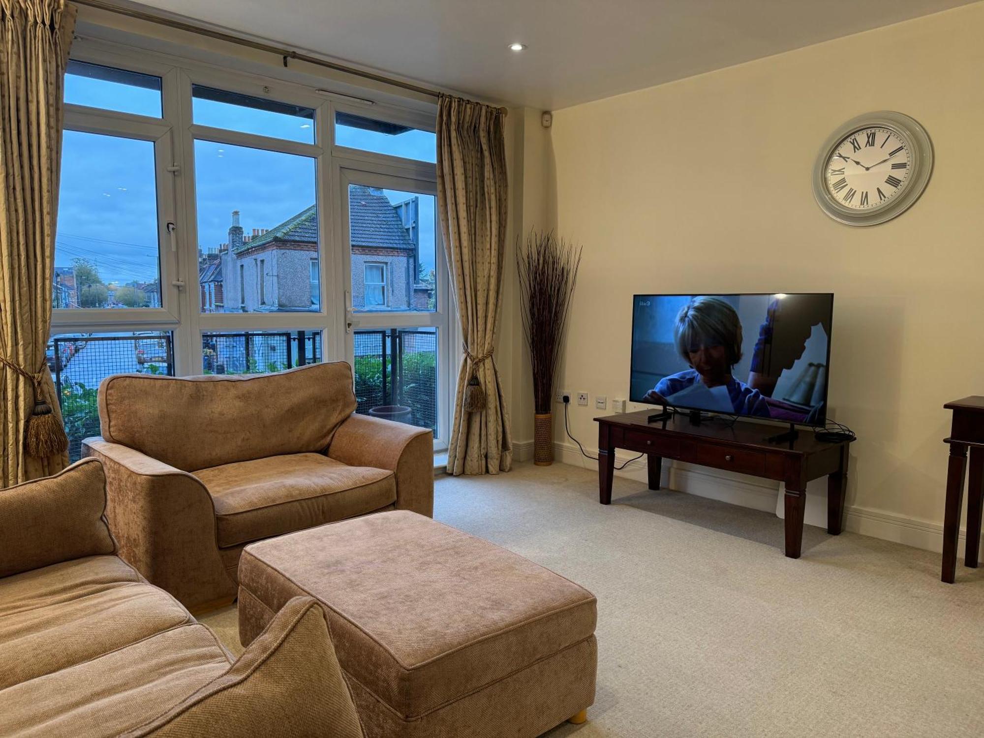 Two Bed Flat In Wimbledon London