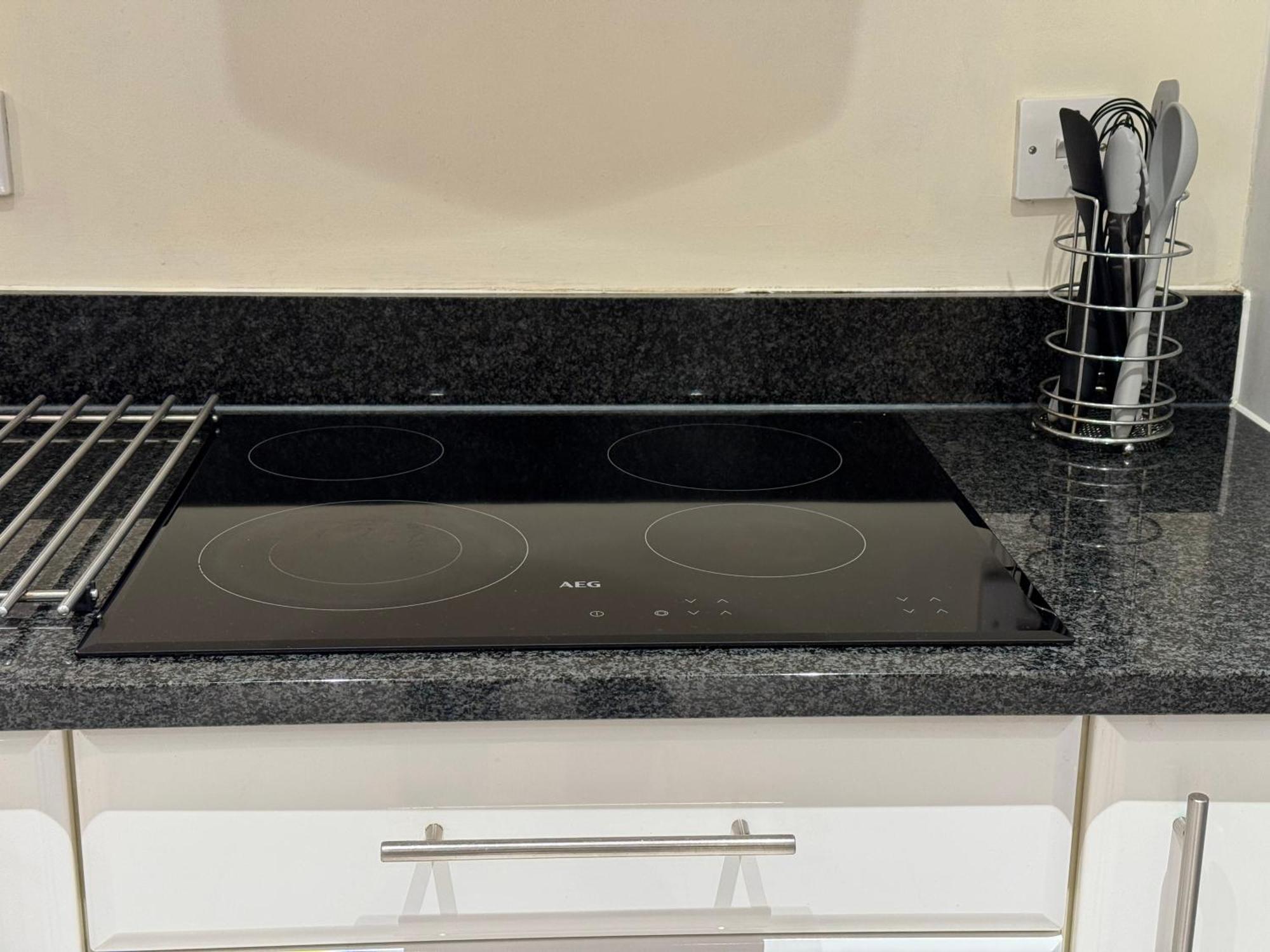 Apartment Two Bed Flat In Wimbledon