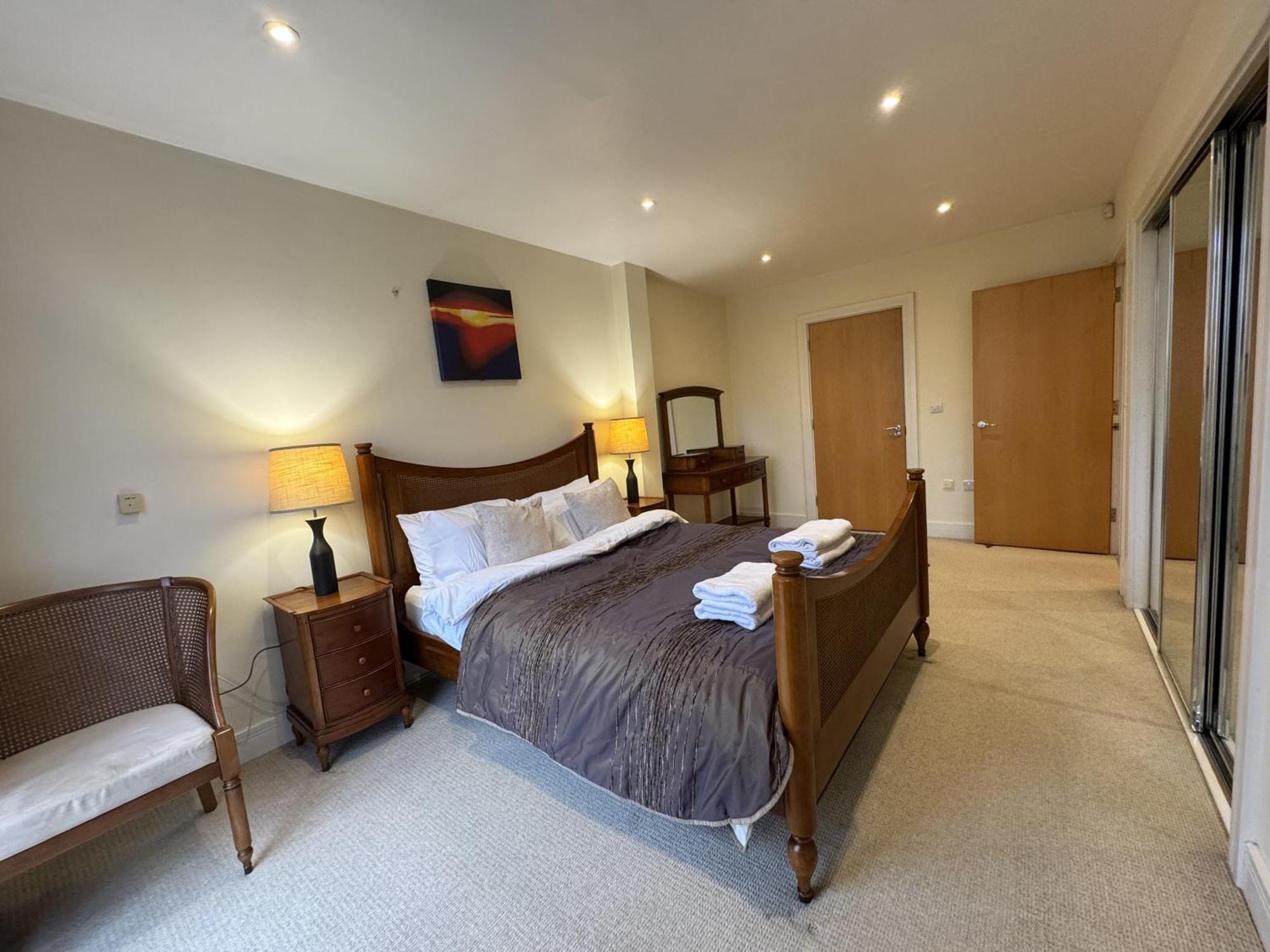 Two Bed Flat In Wimbledon London