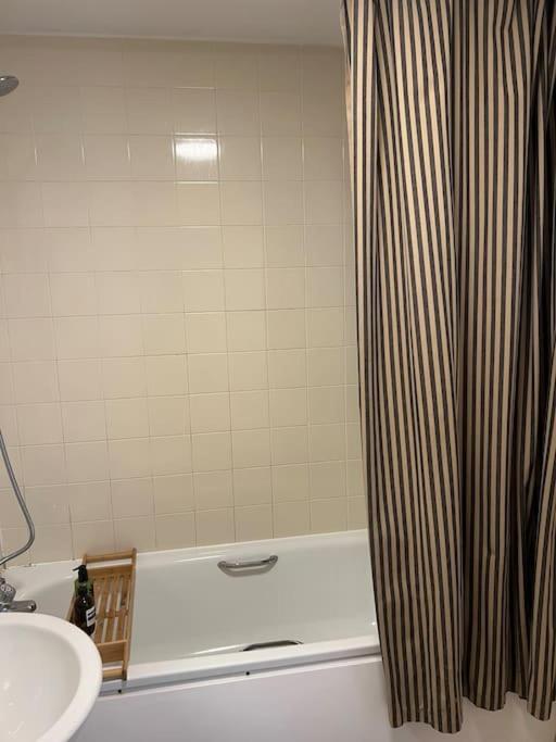 Lägenhet Flat In *
