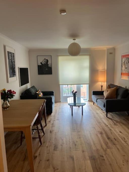 Flat In Lägenhet