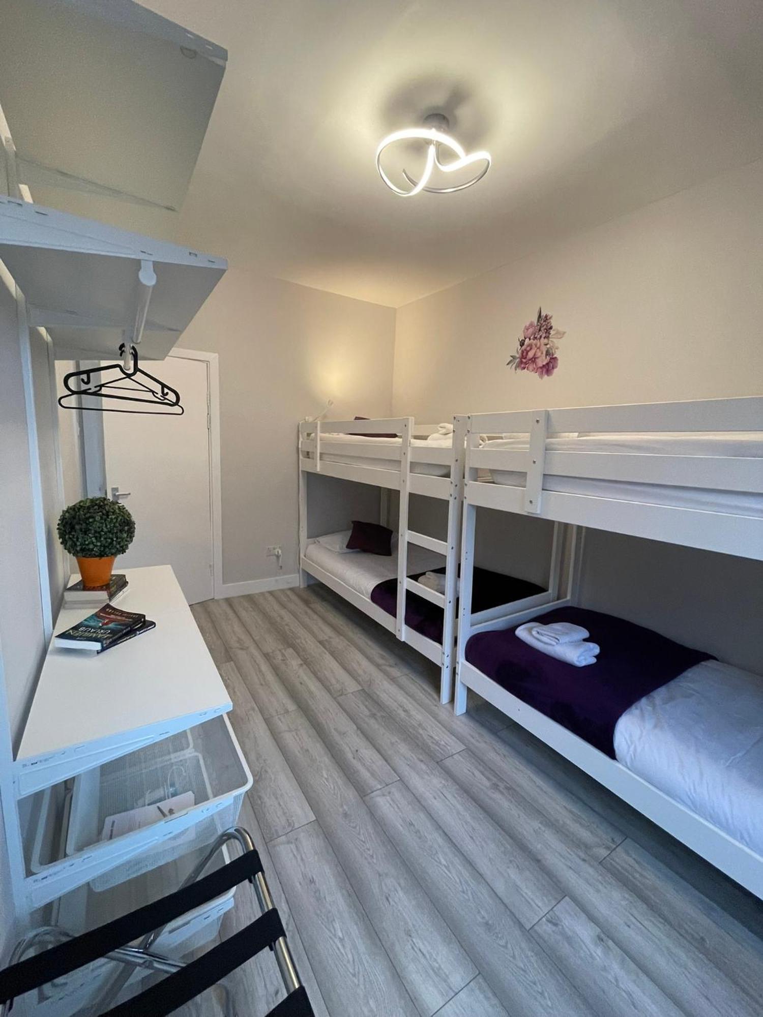 Chamberlayne 5*