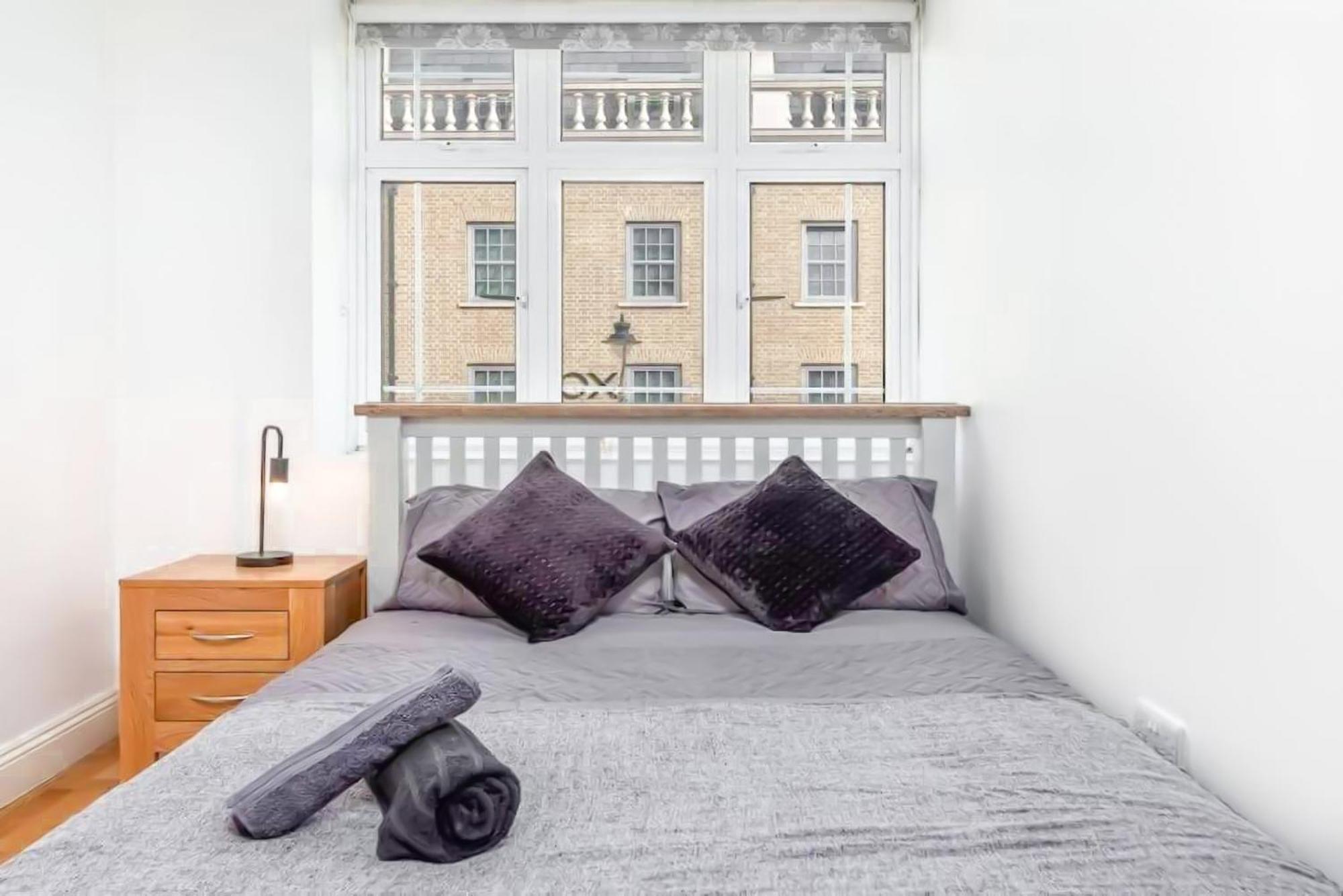 Lovely 2 Bedroom With Patio Waterloo Lm1 Lejlighed London