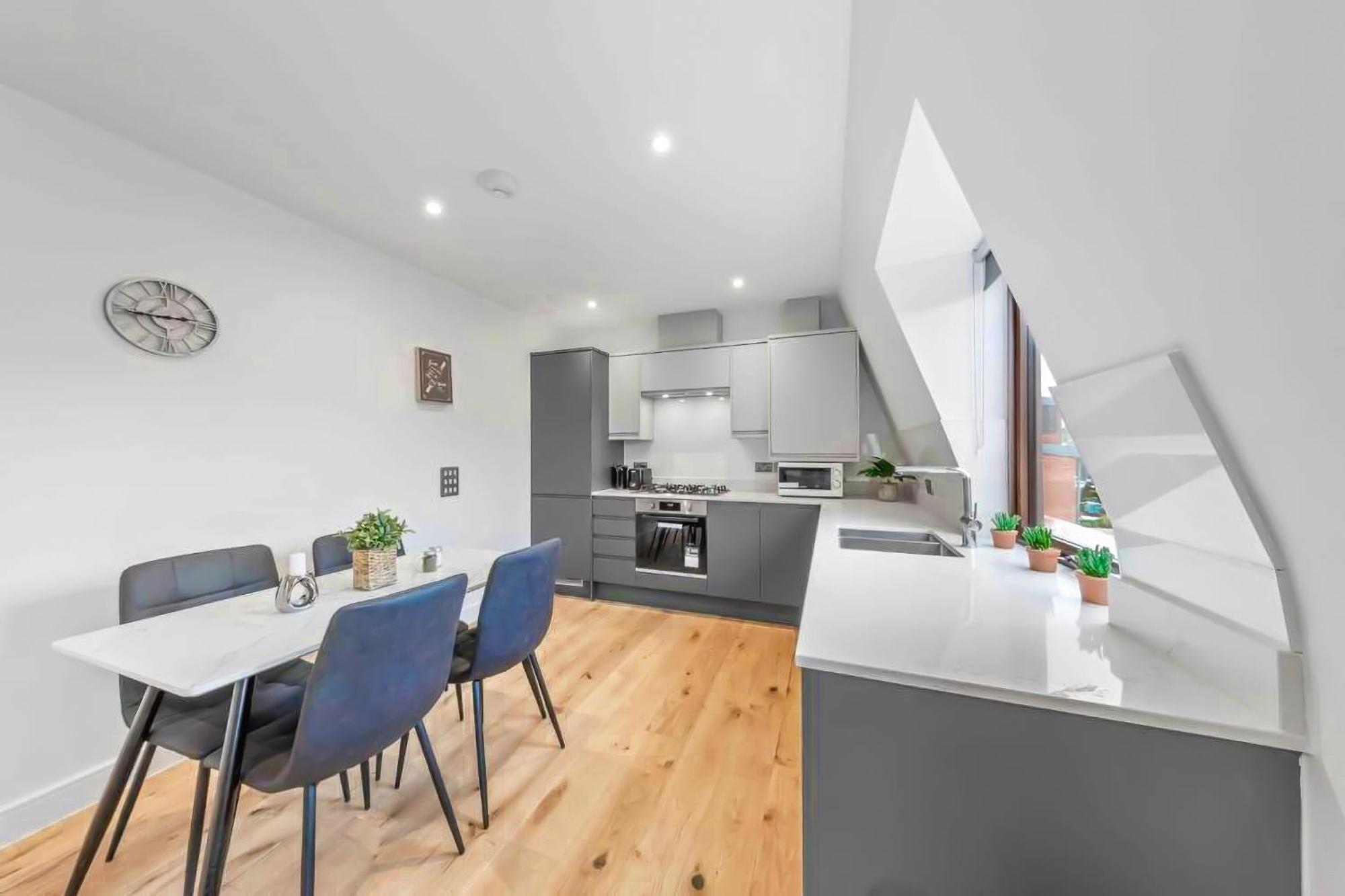 Serviced Apt In Central Lr3 Appartement