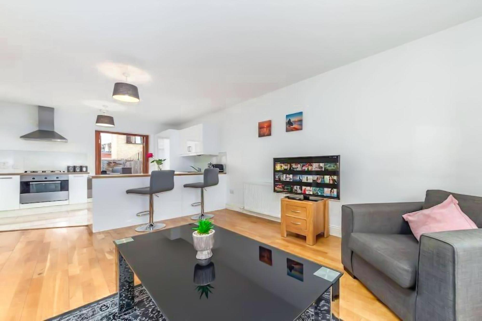 Lovely 2 Bedroom With Patio Waterloo Lm1 Lejlighed