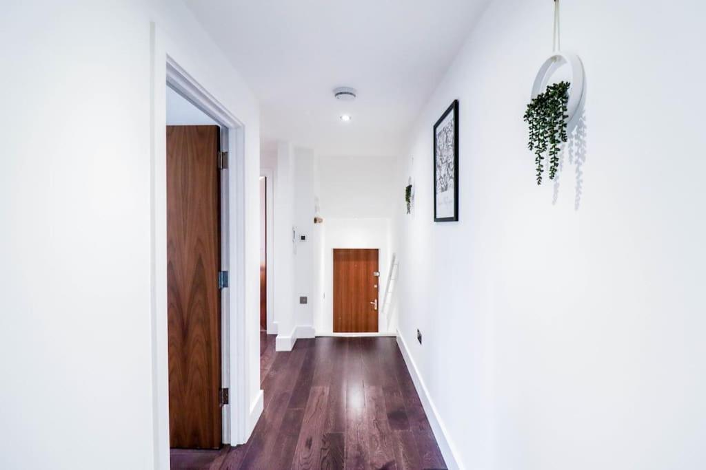 Luxury Flat Wroof Terrace Close To Train Station Leilighet *