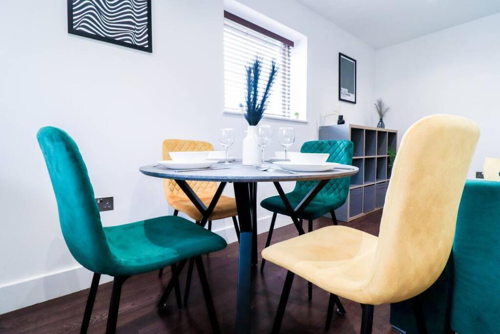 Luxury Flat Wroof Terrace Close To Train Station Leilighet