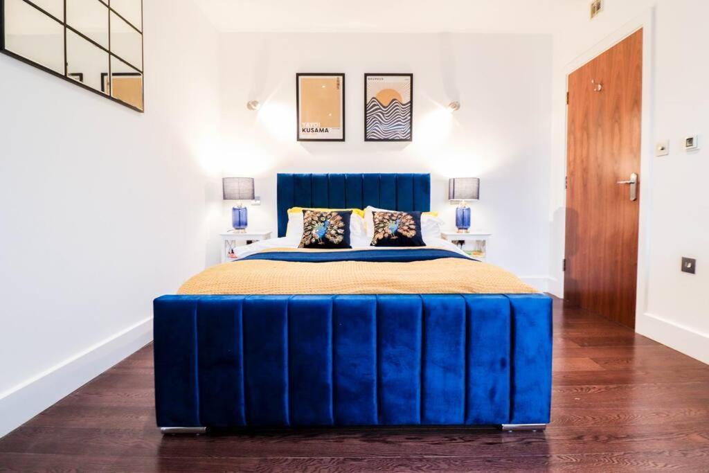 Luxury Flat Wroof Terrace Close To Train Station Leilighet