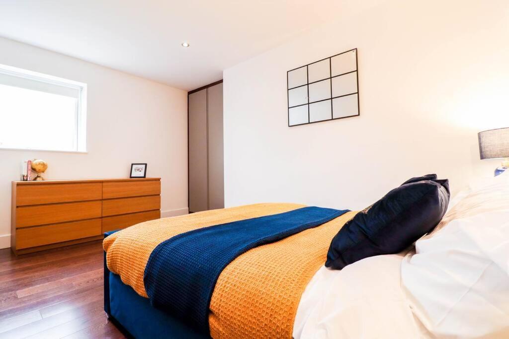 Leilighet Luxury Flat Wroof Terrace Close To Train Station