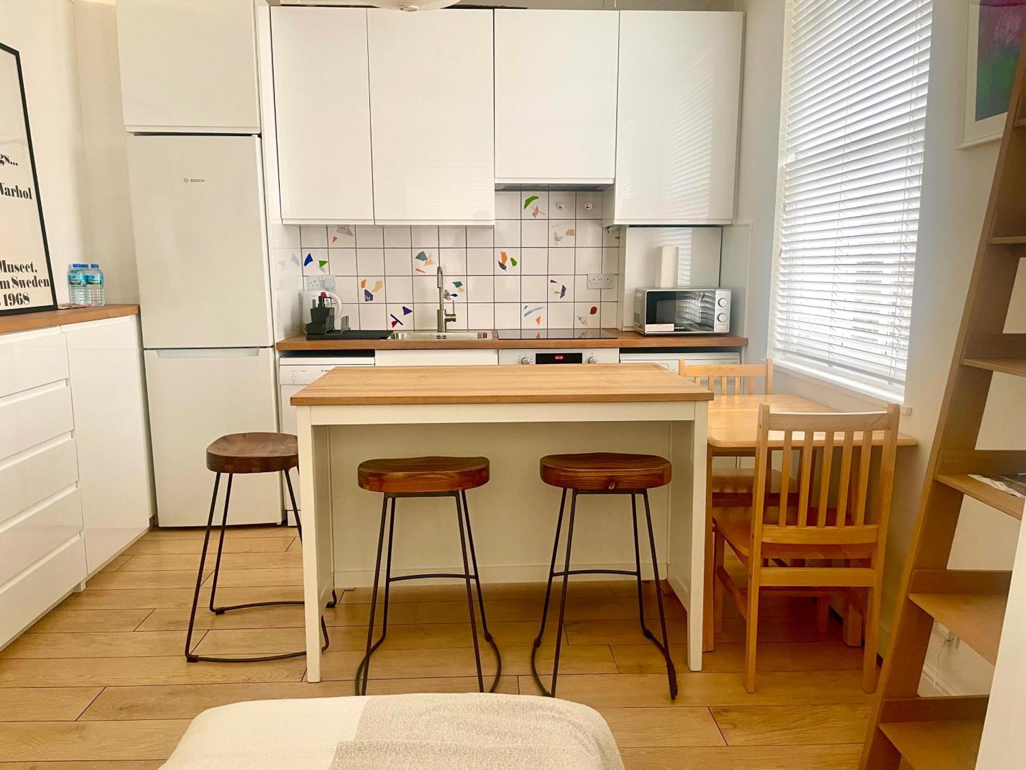 Entire 1 Bed Flat Near Kings Cross London