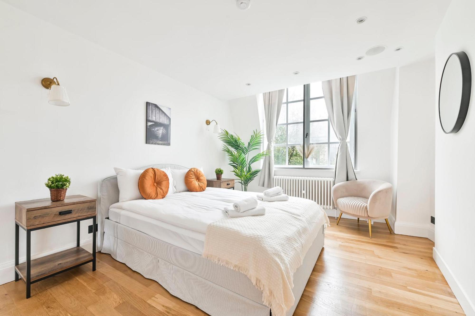 Apartment Light And Airy