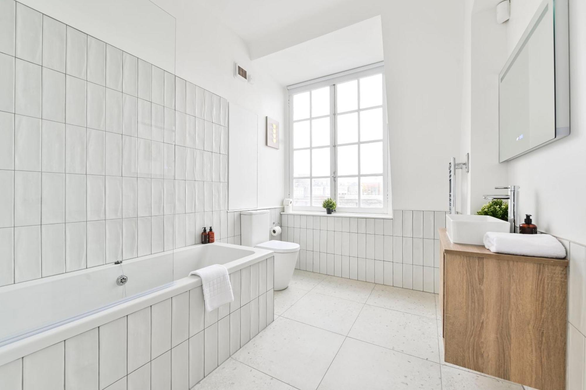 Light And Airy *