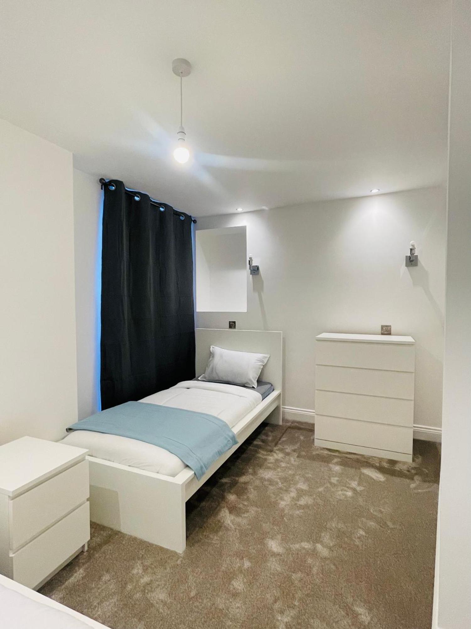 Lejlighed Fully Furnished Duplex In Askew Road London