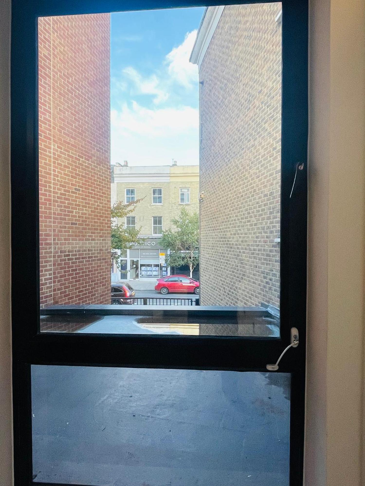 Lejlighed Fully Furnished Duplex In Askew Road London