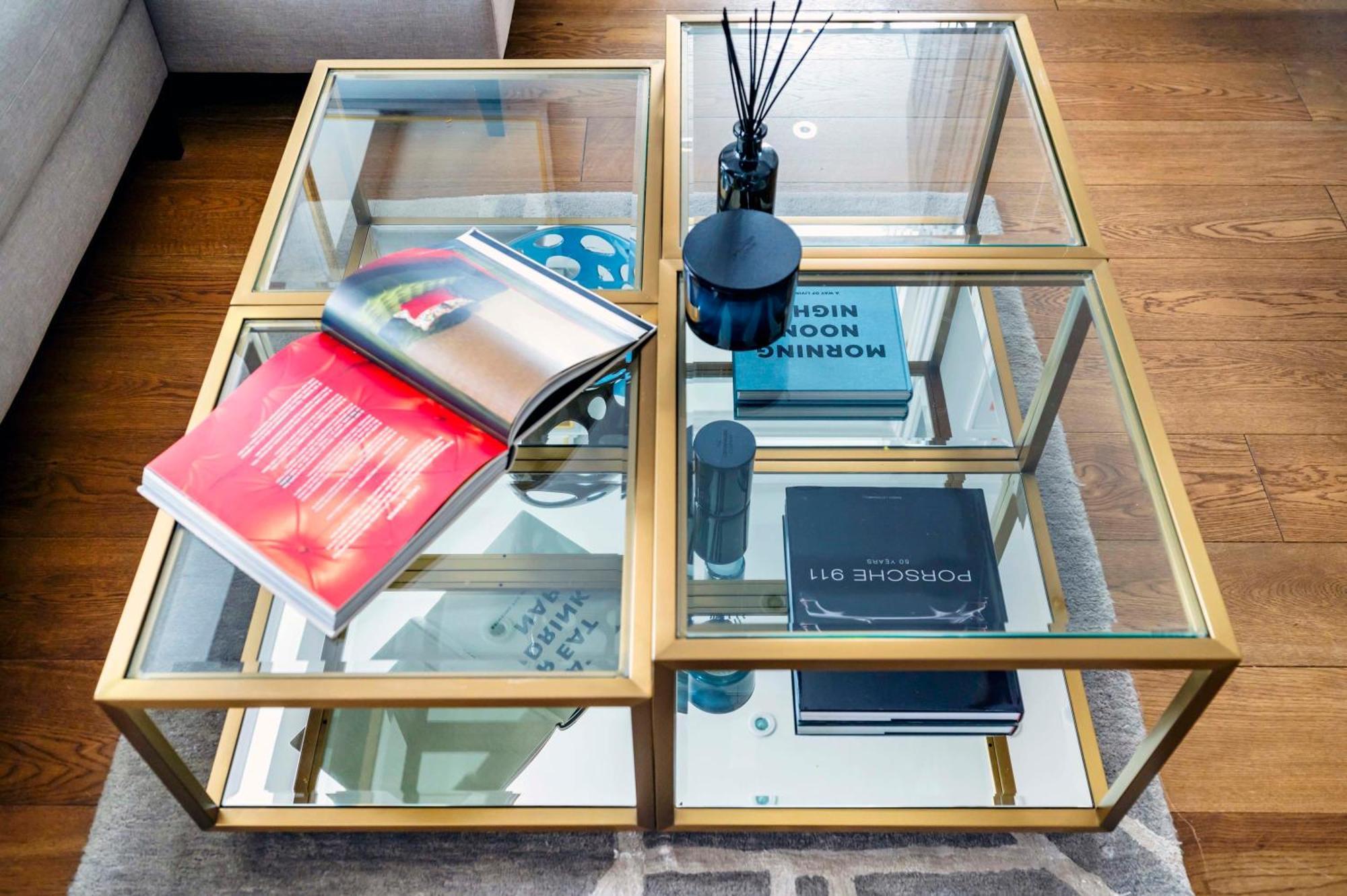 The Mayfair Marvel- By Out Of Office Lifestyle Appartement