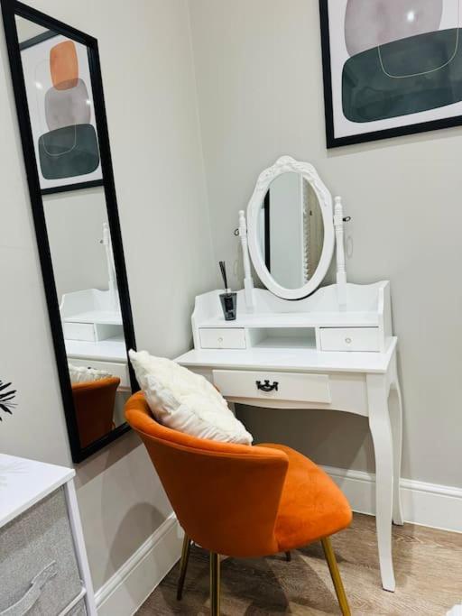 East London 2 Bed Garden Flat! 1 Min From Station! Appartement Londres