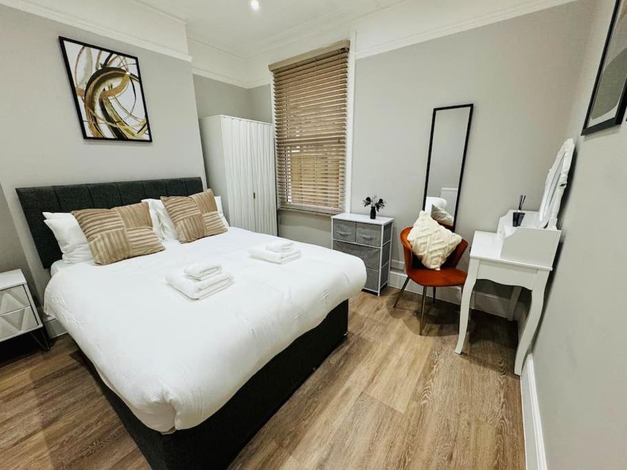 10 Min From Stratford Shopping Centre, Garden! Appartamento Londra