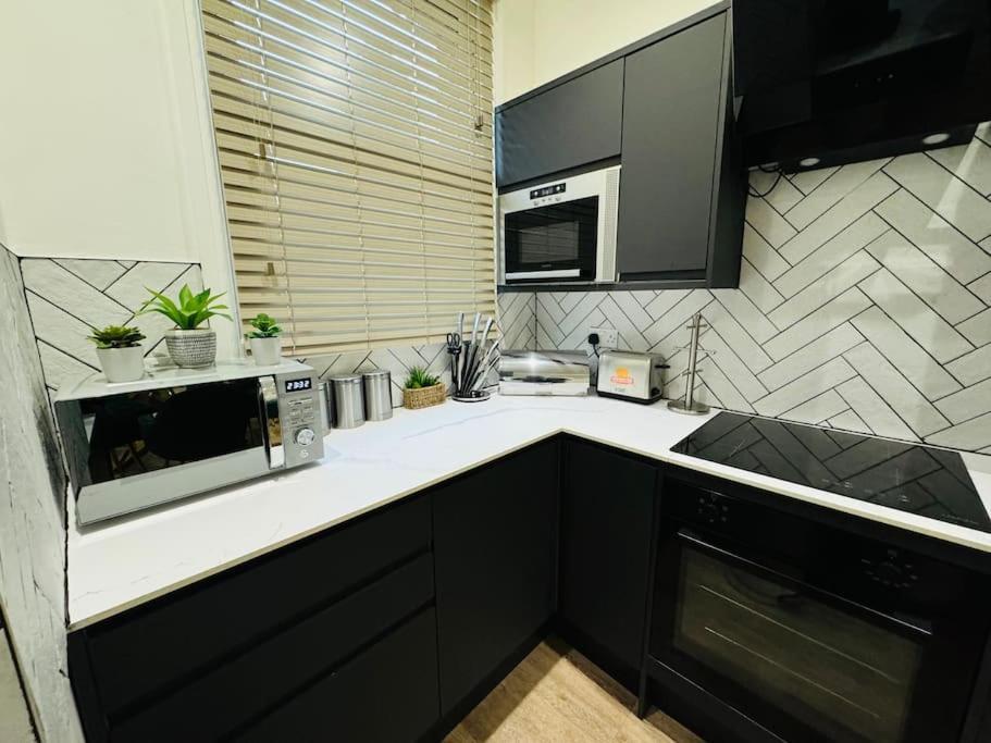 Appartamento 10 Min From Stratford Shopping Centre, Garden!