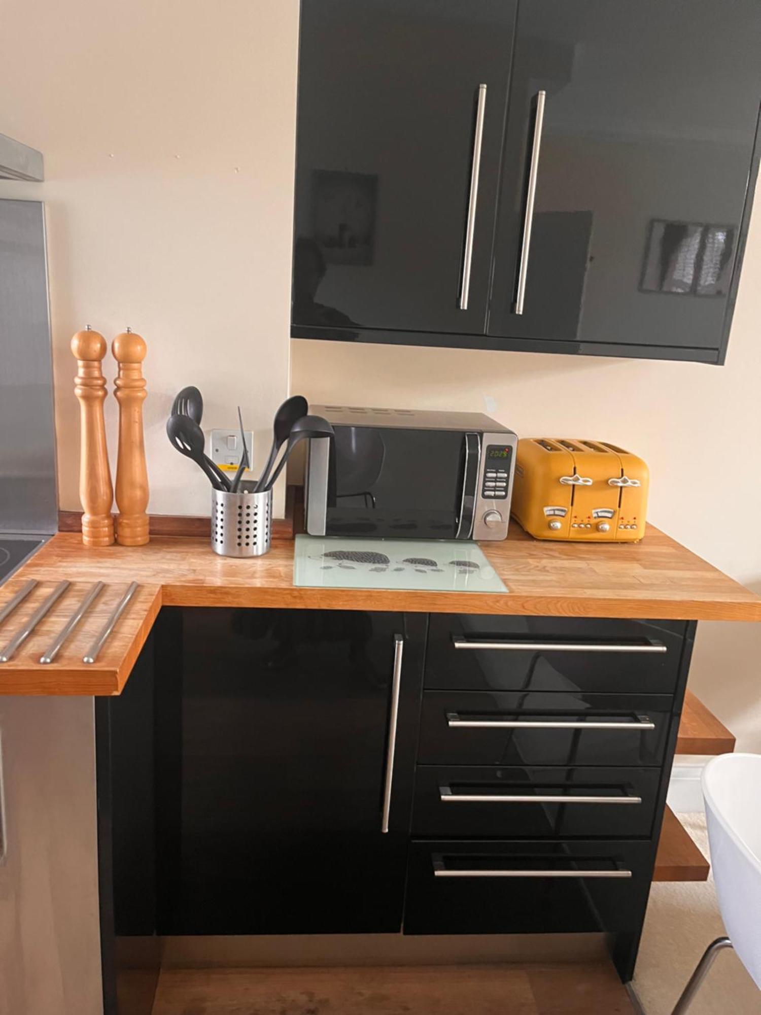 Apartment Spacious 2 Bedroom Fulham Queens Club, London
