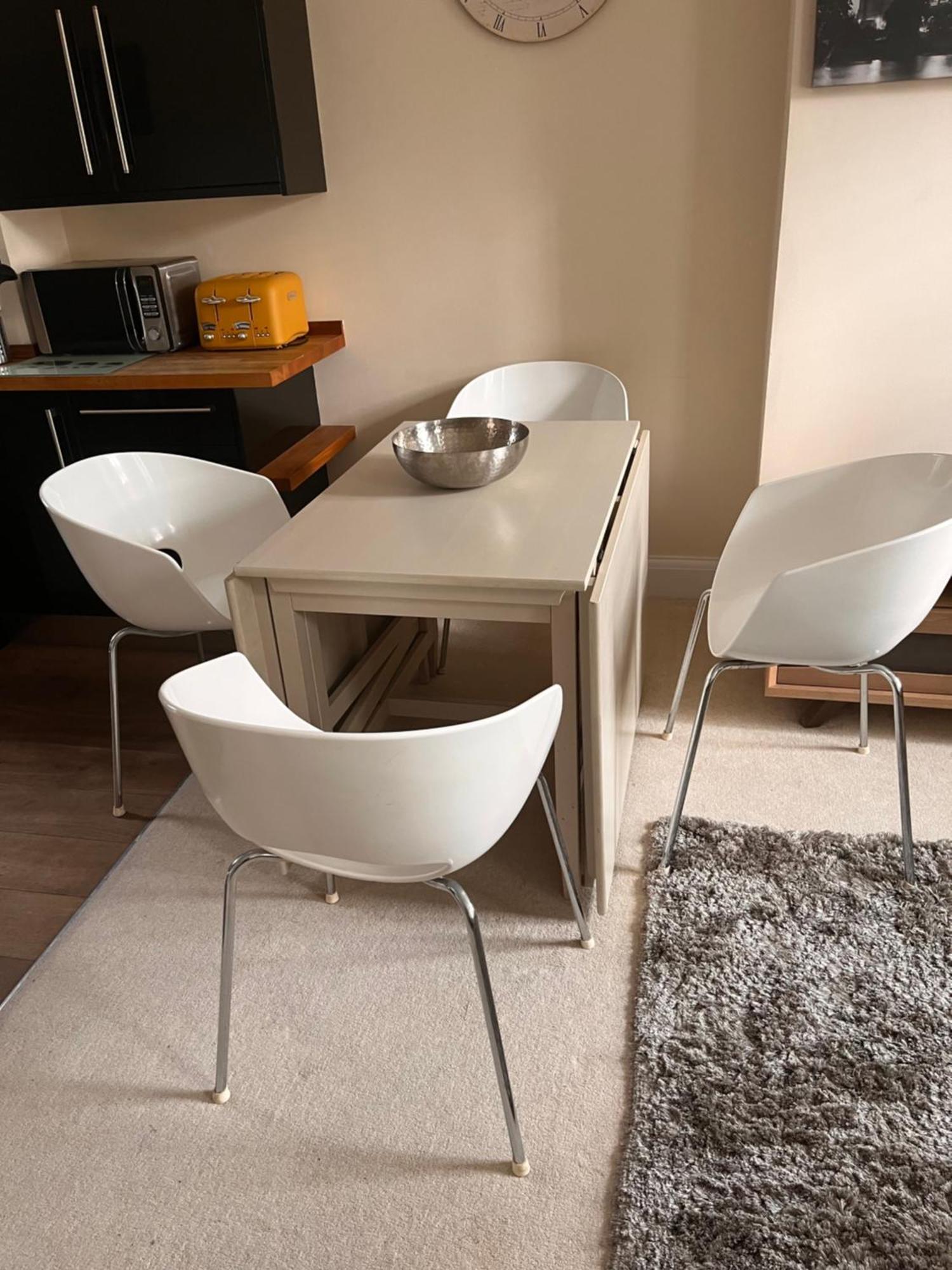 Spacious 2 Bedroom Fulham Queens Club,