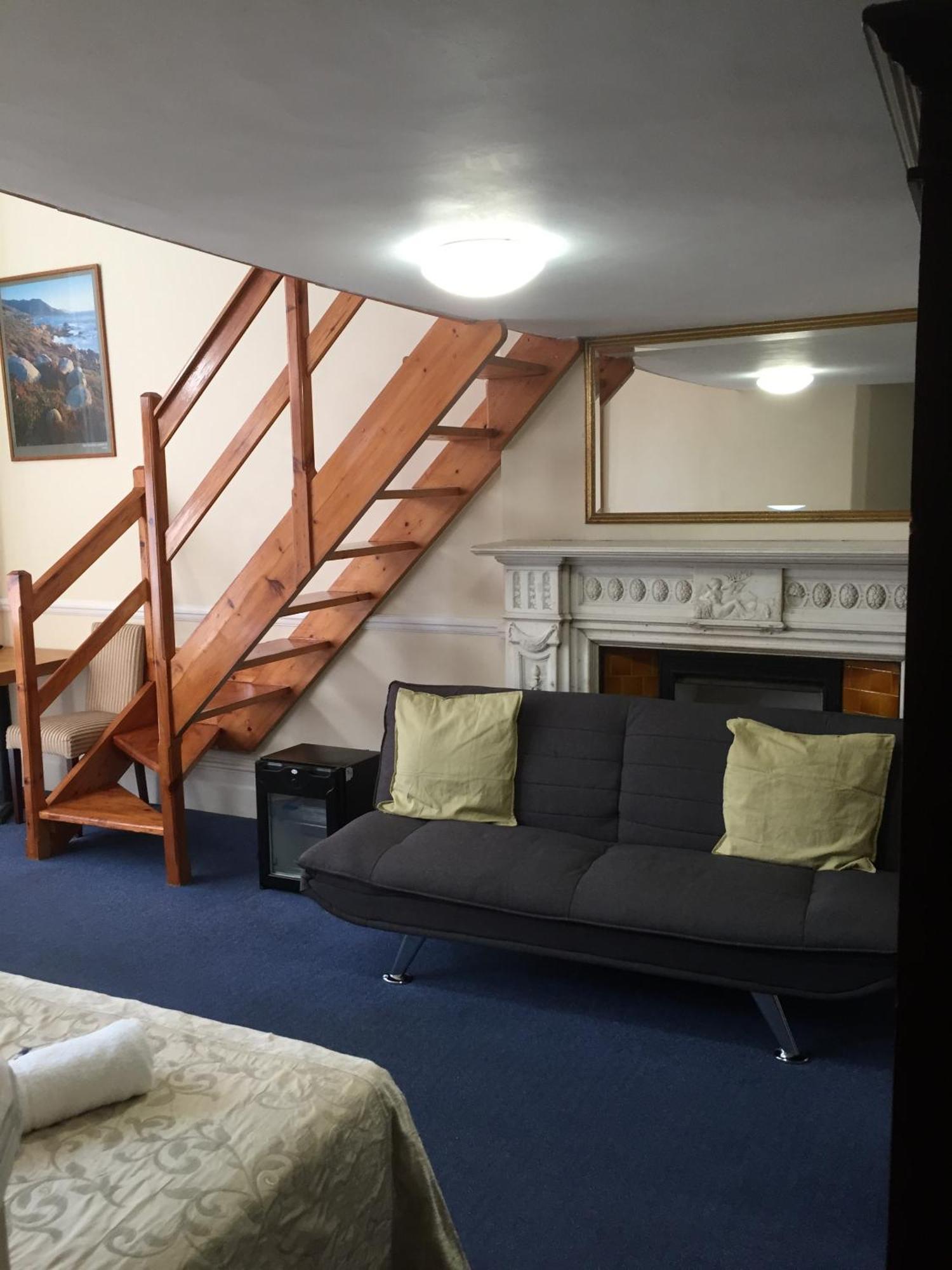 St Simeon 2* London