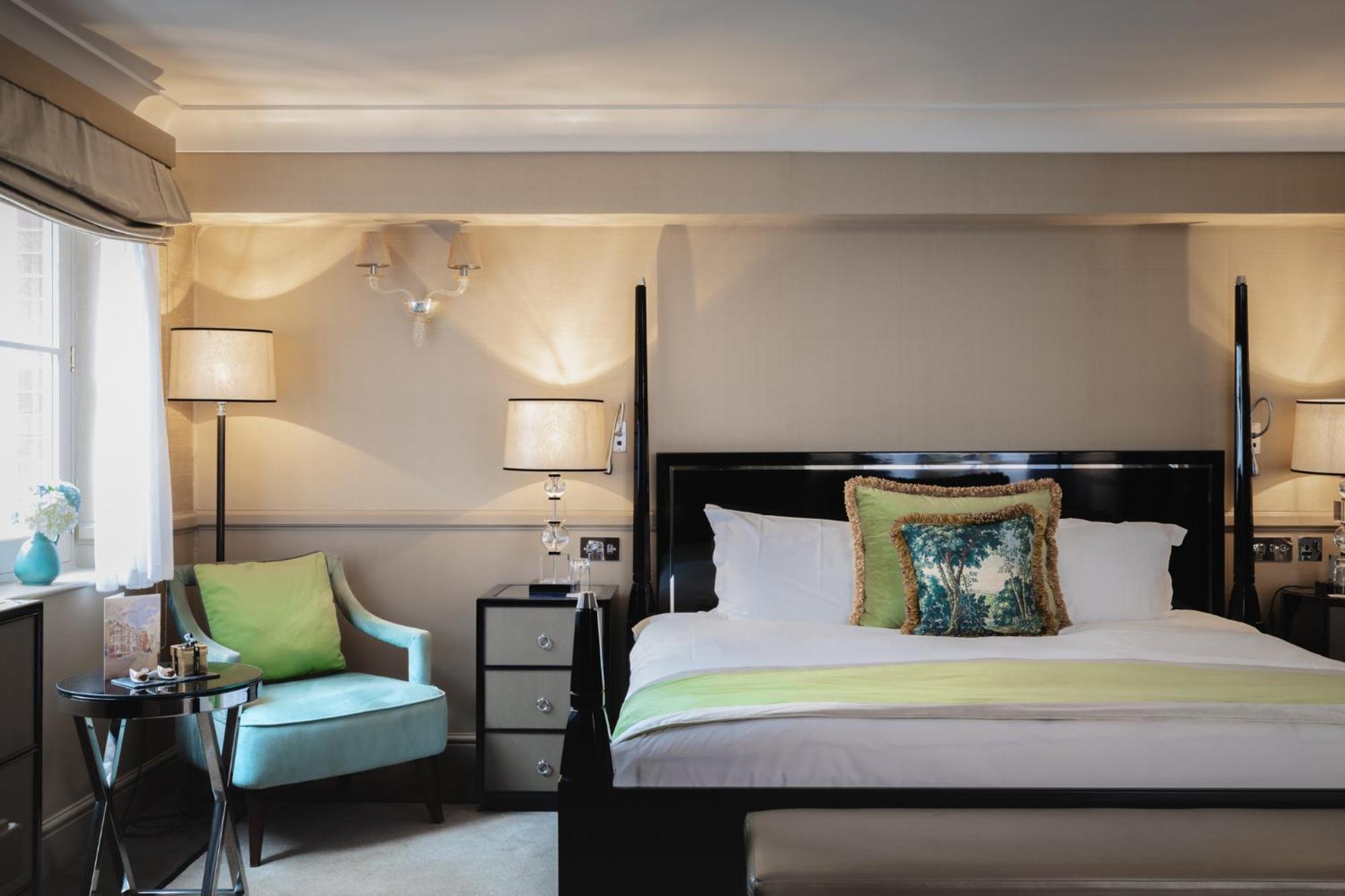 Althoff St James's & Club Hotel