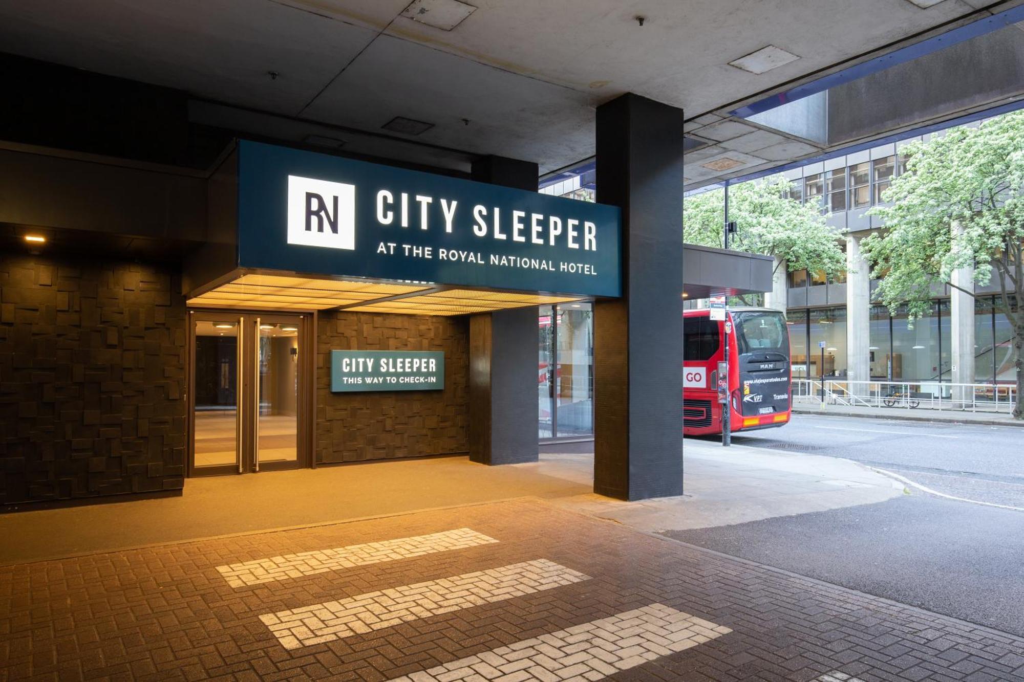 Hotell Sleeper At Royal National