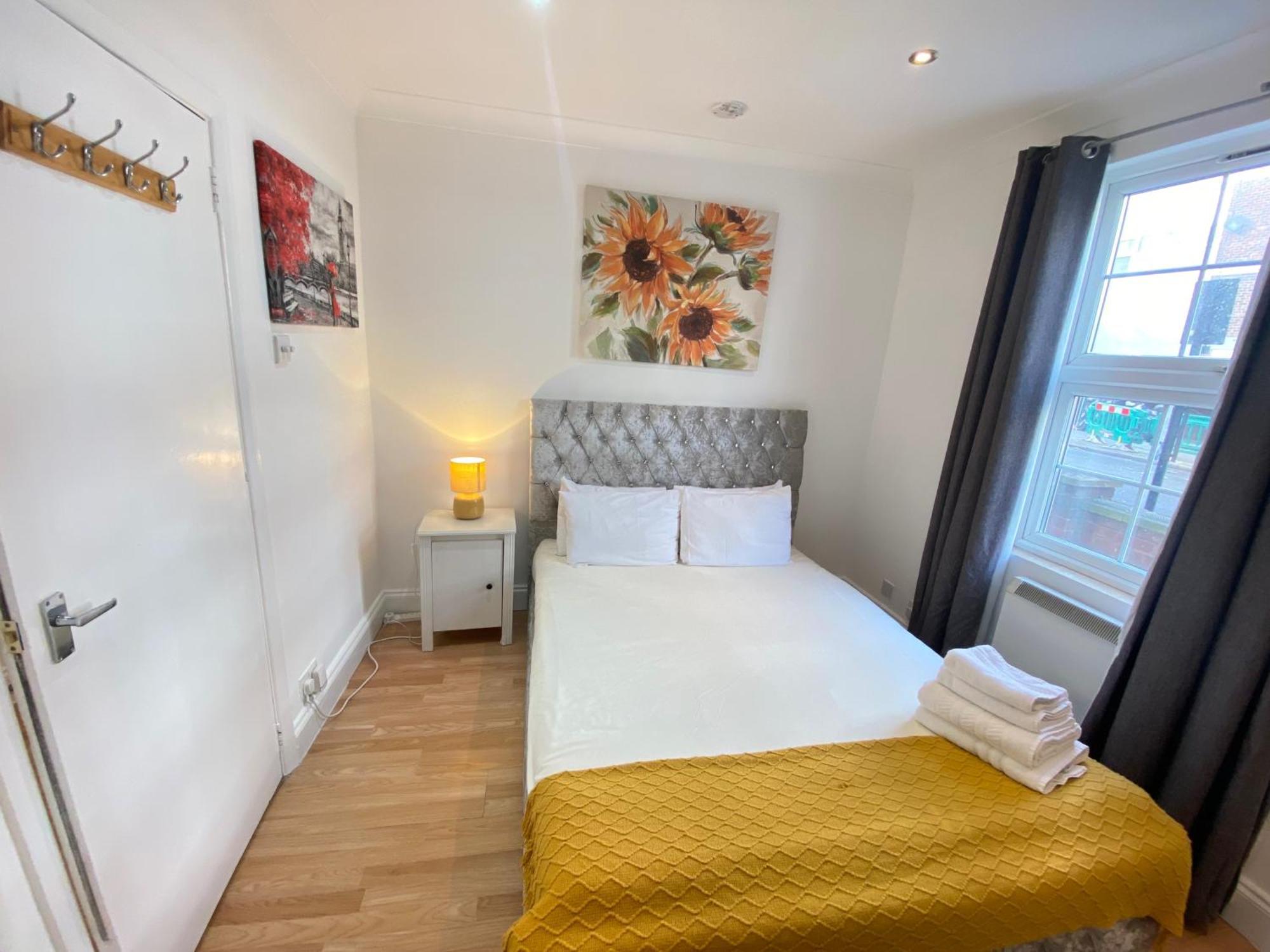 Apartment Impeccable 2-bed In London