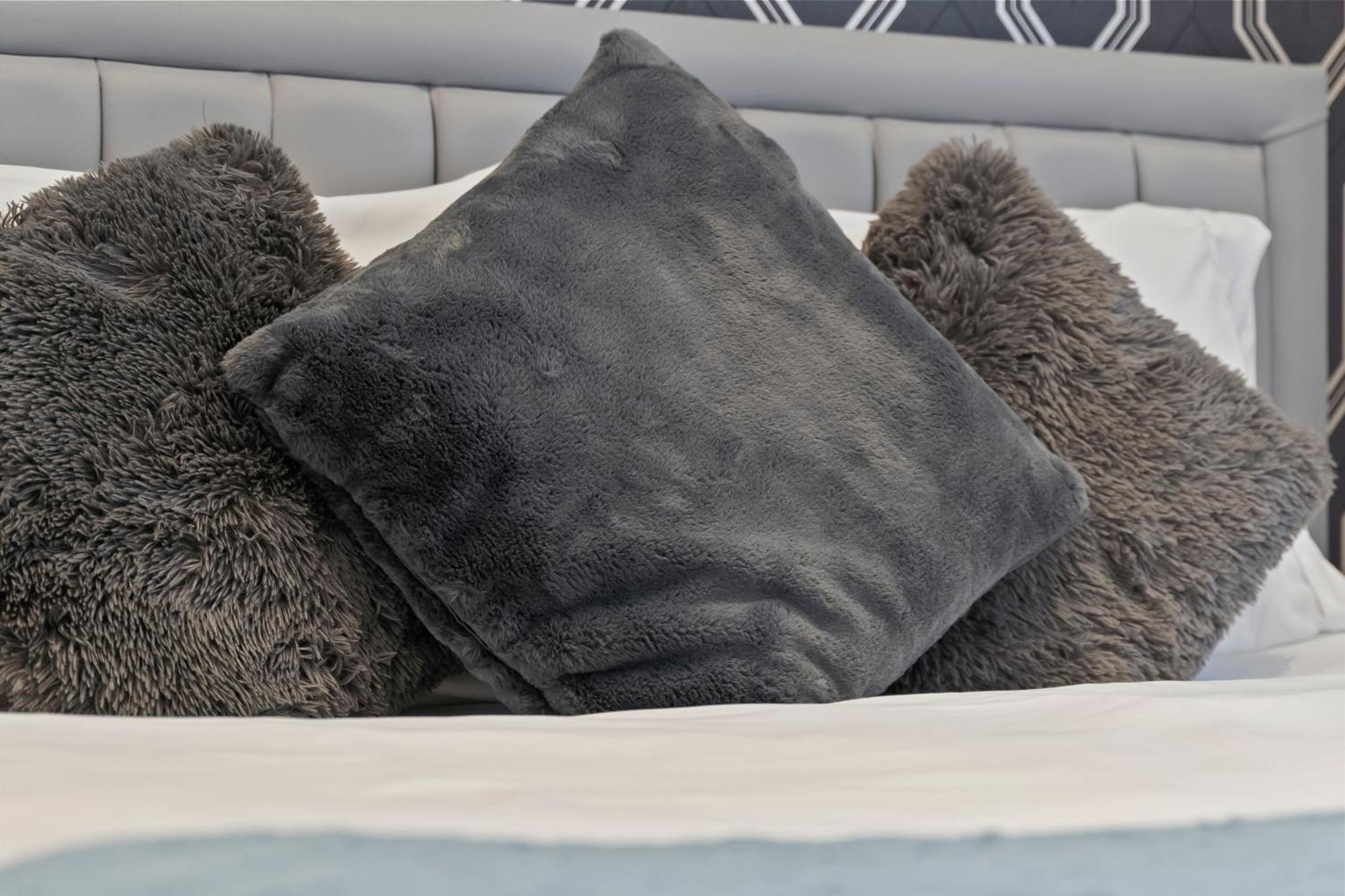 Cozy Step Away Hyde Park And Oxford Street Apartment London