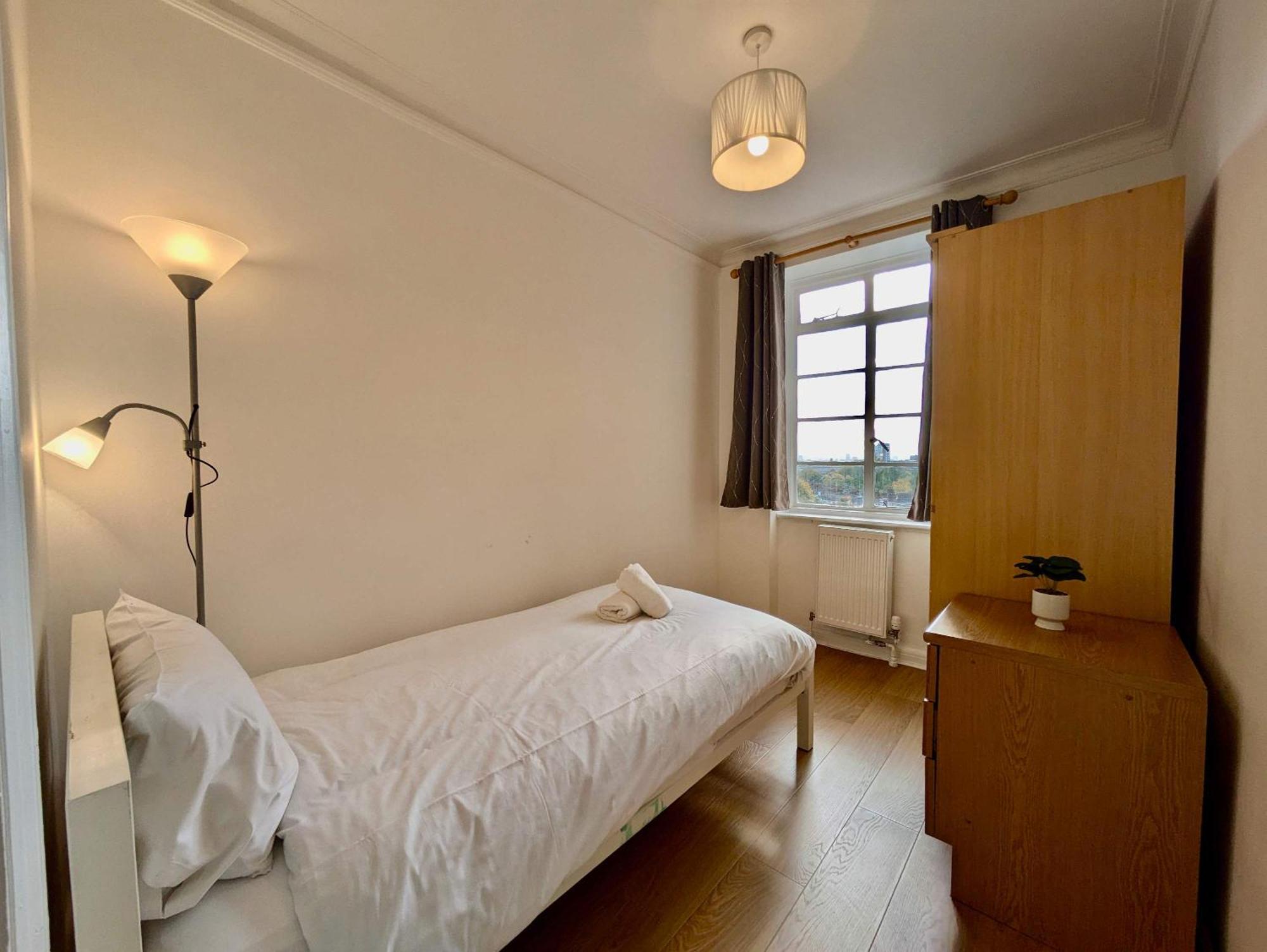 Stunning On Finchley Road Appartement