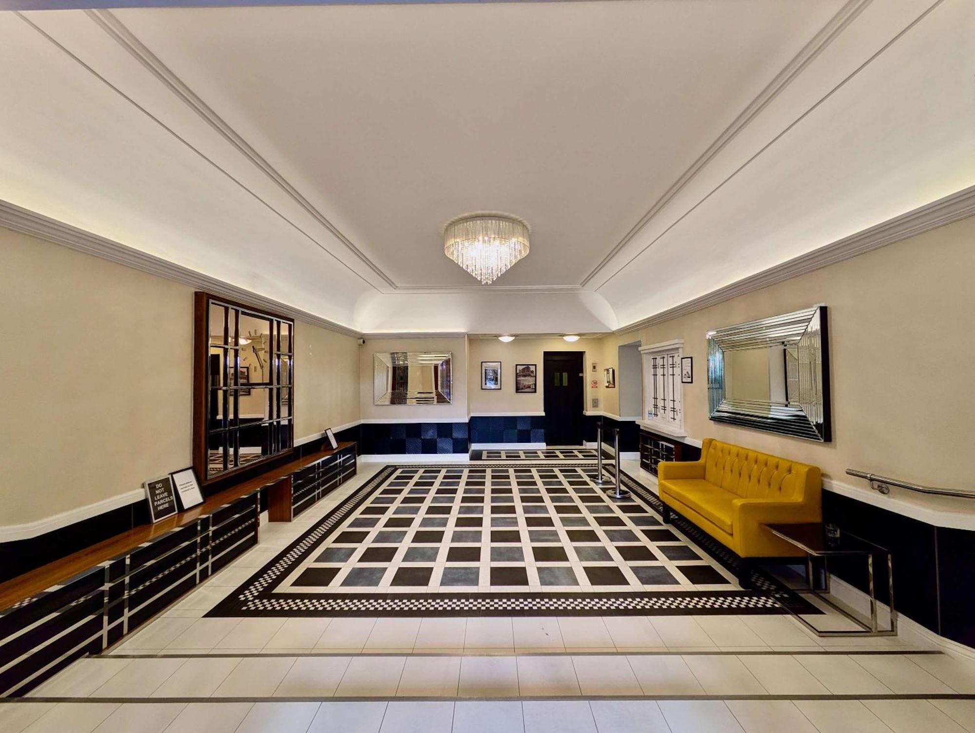 Stunning On Finchley Road Appartement Londres
