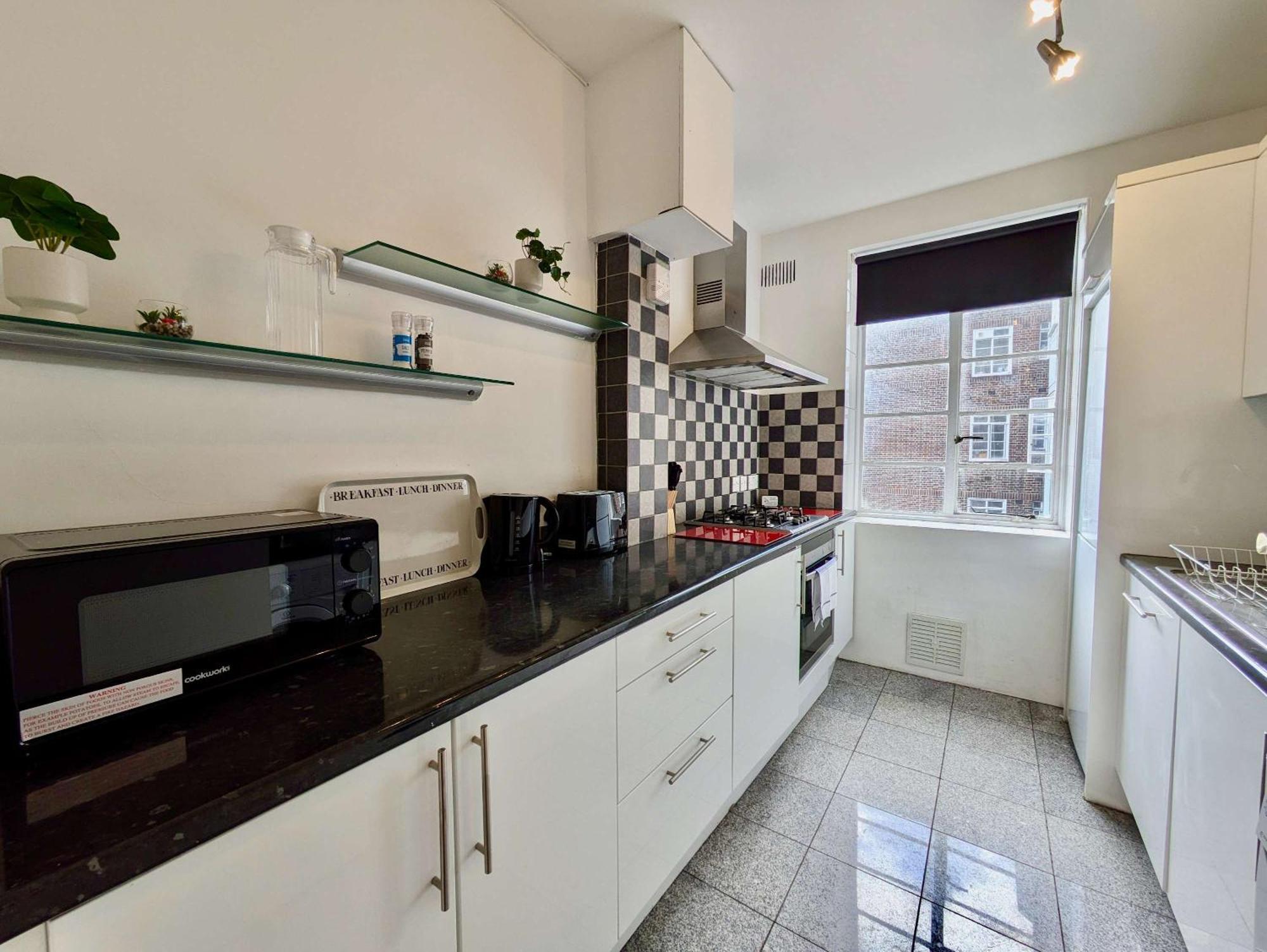 Stunning On Finchley Road Appartement