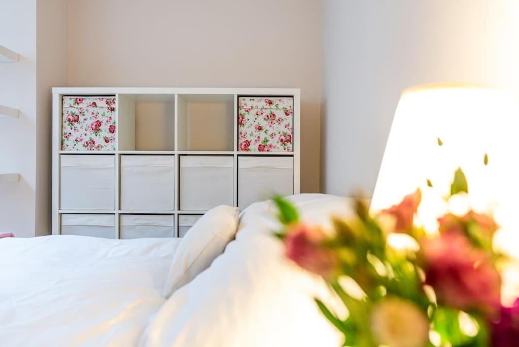 Apartment Pbc Duplex Three Bedroom In Fulham Oak *