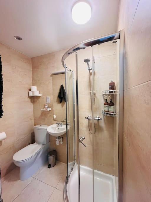 Charming 1 Bedroom Flat In Finsbury Park Apartment *