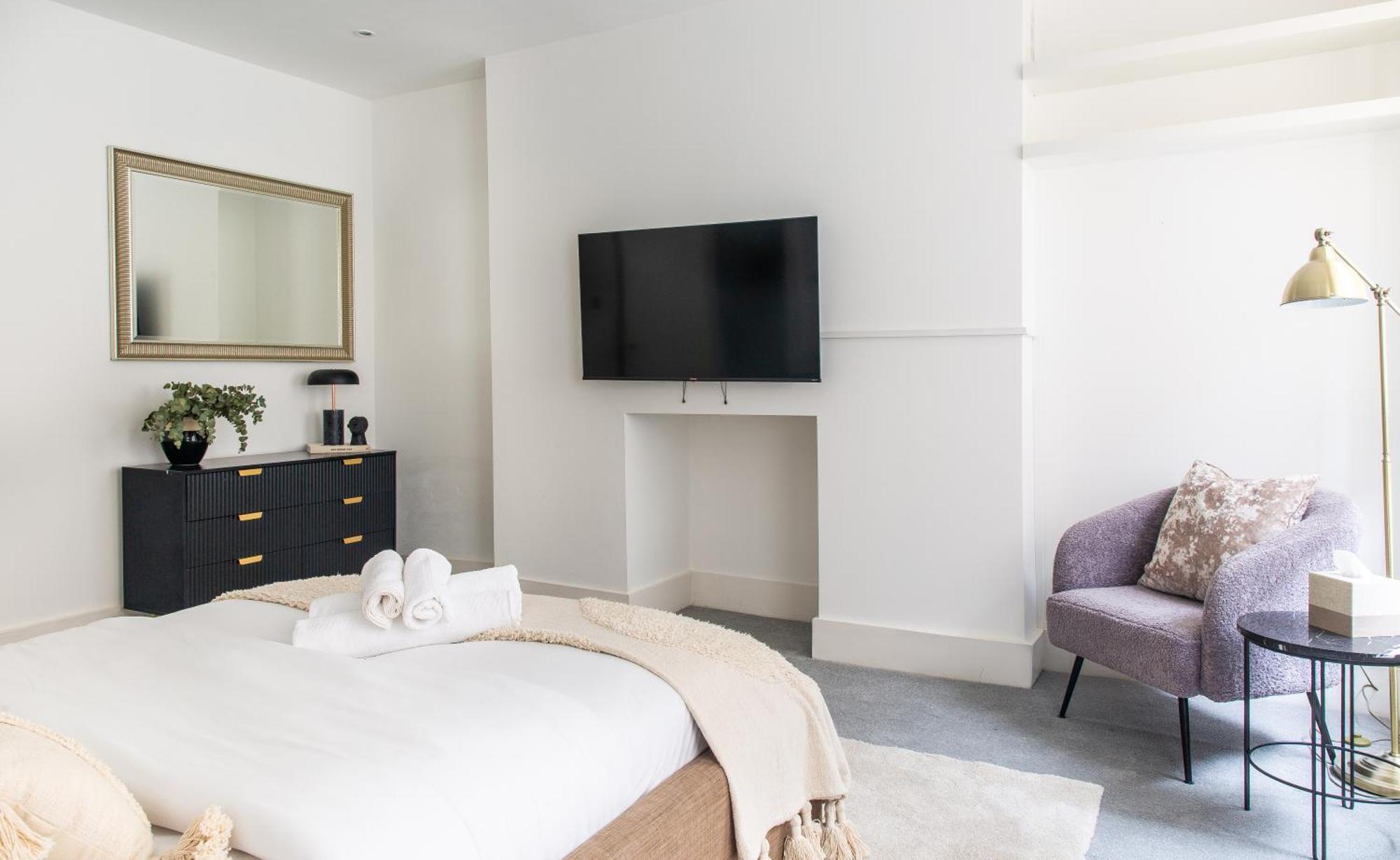Apartment 3 Bed- London- Private Garden *