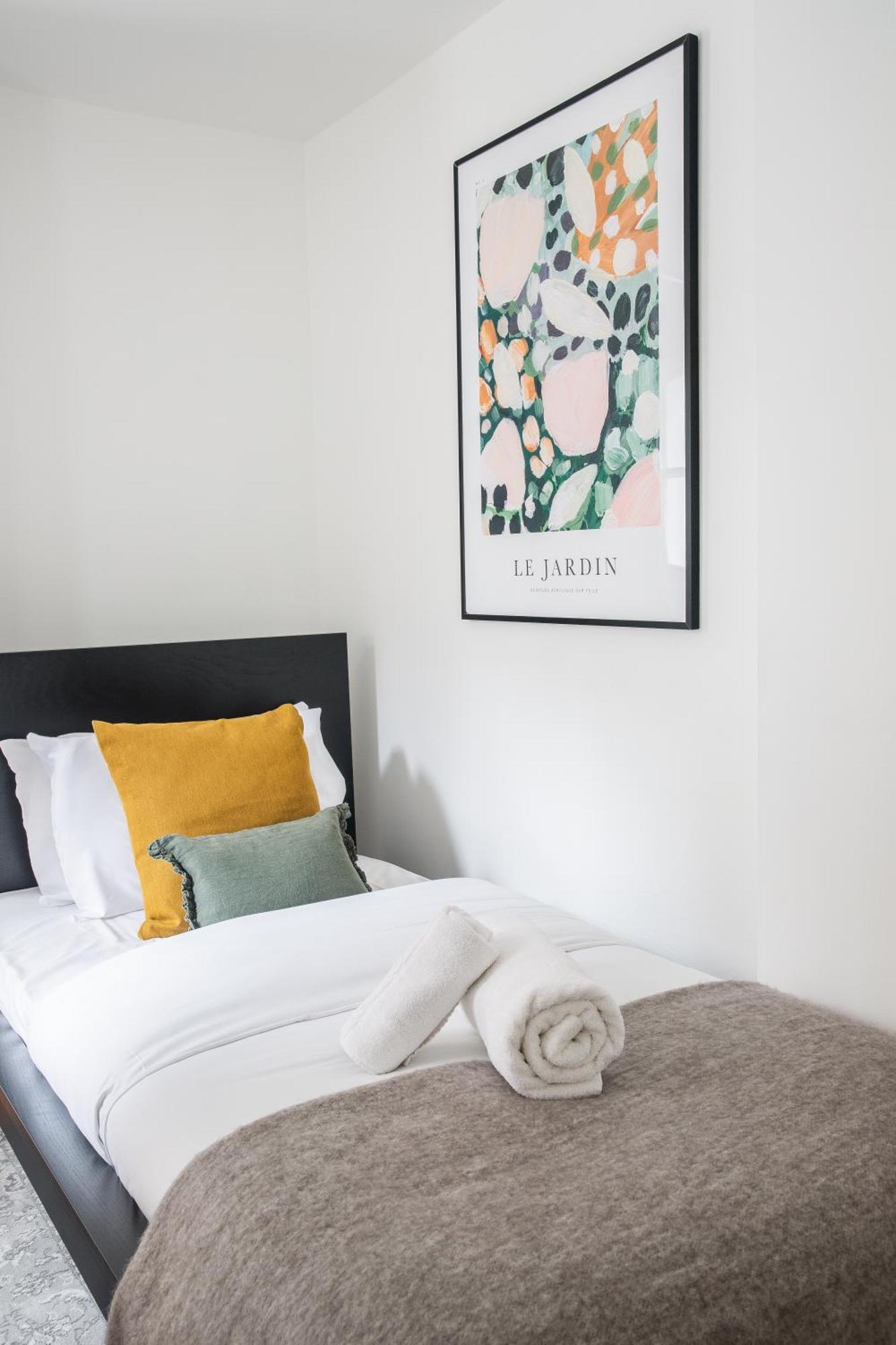 3 Bed- London- Private Garden * London