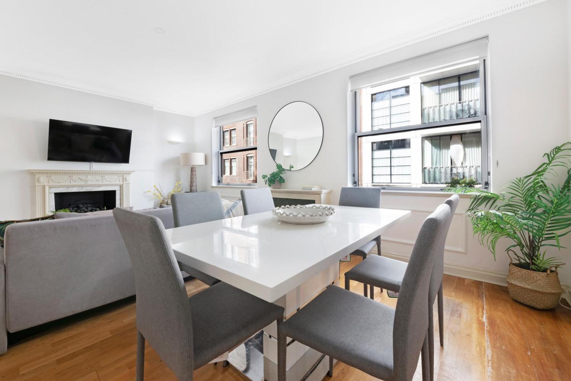 Mayfair Mews Apartment- 2 Bed 3 Lägenhet