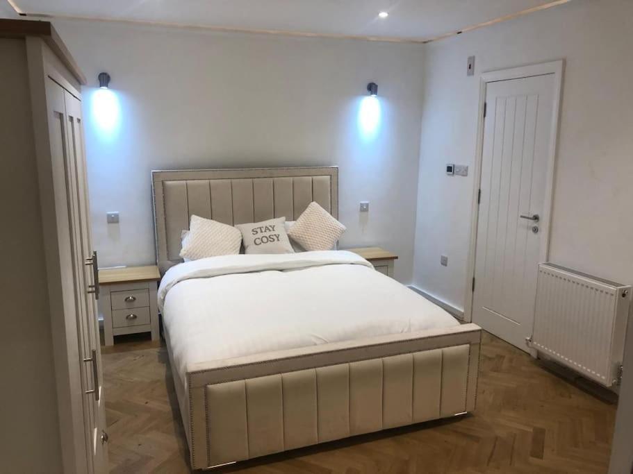 Stylish 2-bedroom Getaway In The Heart Of Chelsea Appartement *