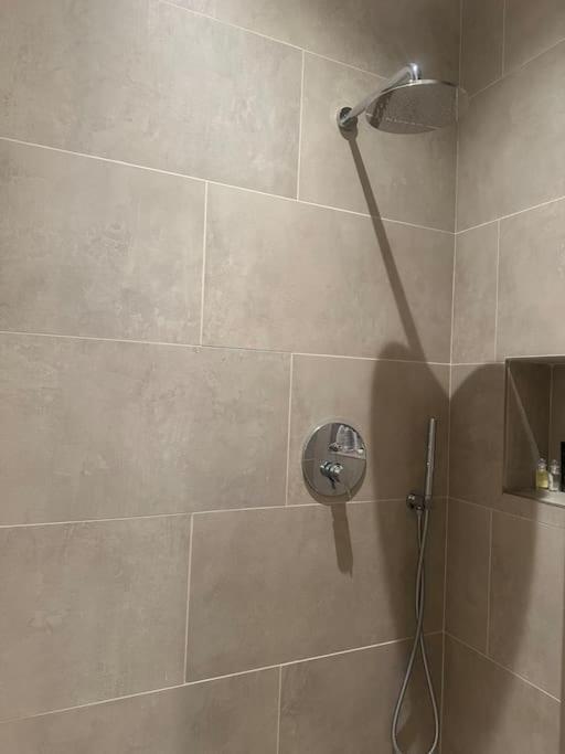 Notting Hill Designer 1-bed Flat *
