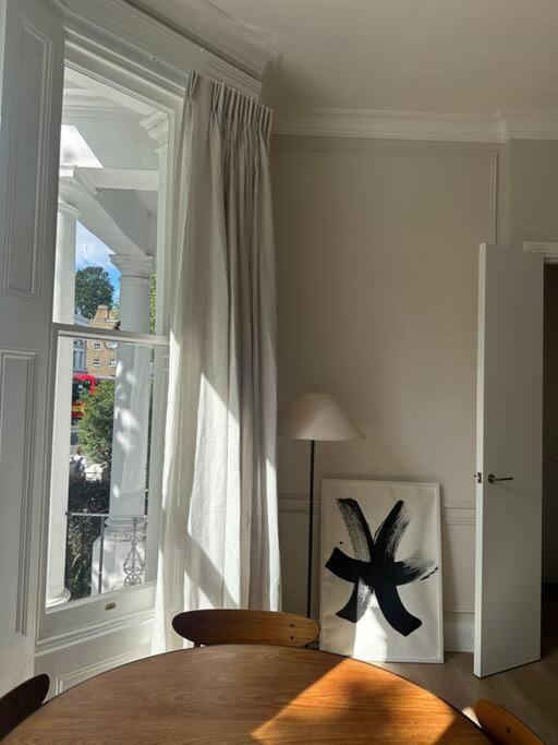 Notting Hill Designer 1-bed Flat Apartment