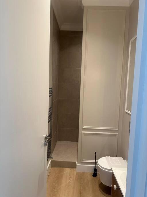 Apartment Notting Hill Designer 1-bed Flat London