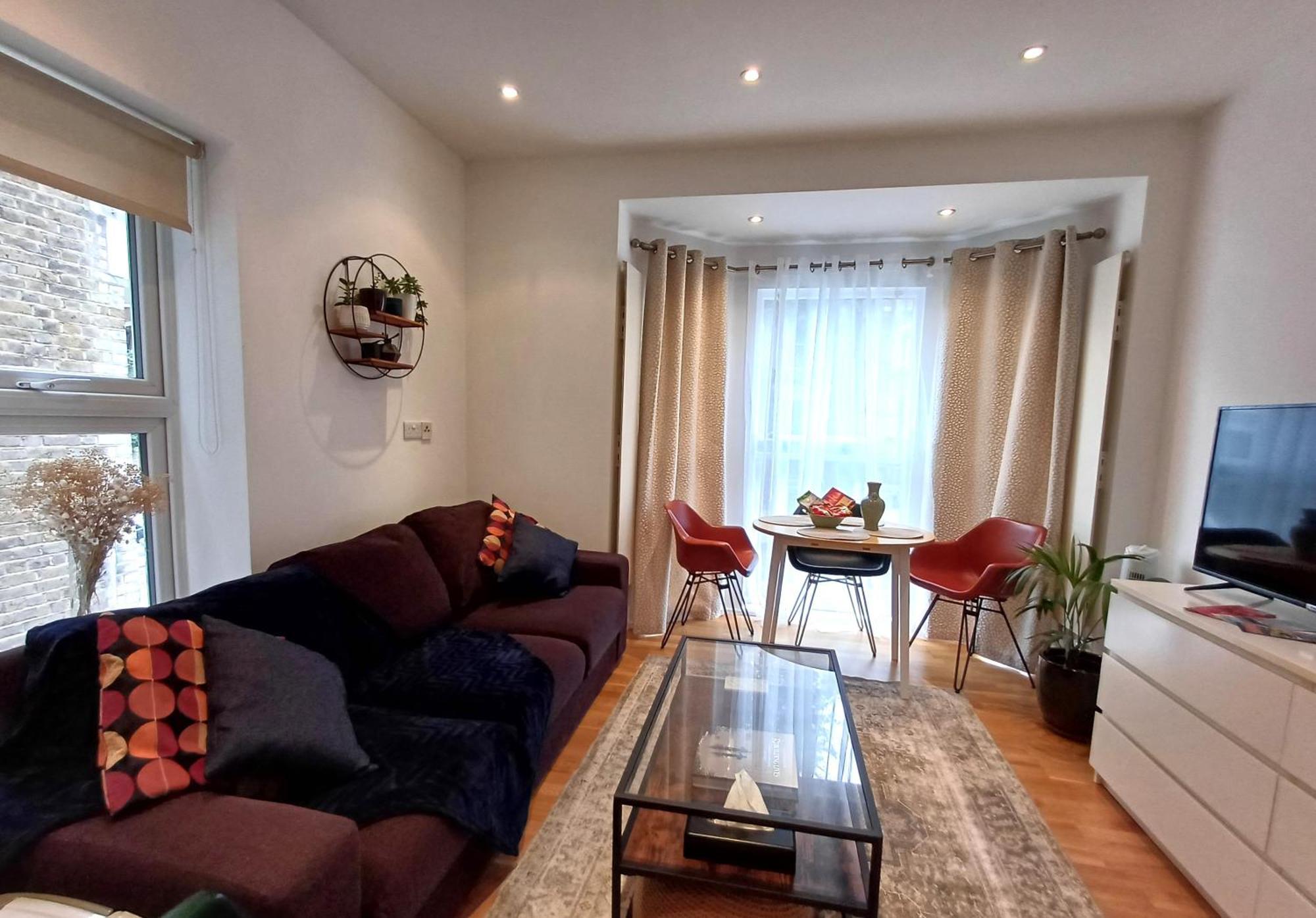 Apartment Olympia Terrace London