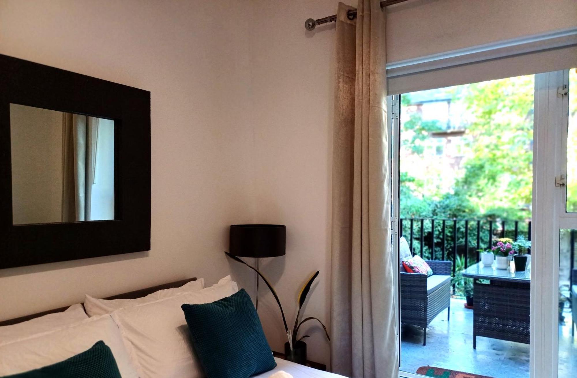 Olympia Terrace Apartment *