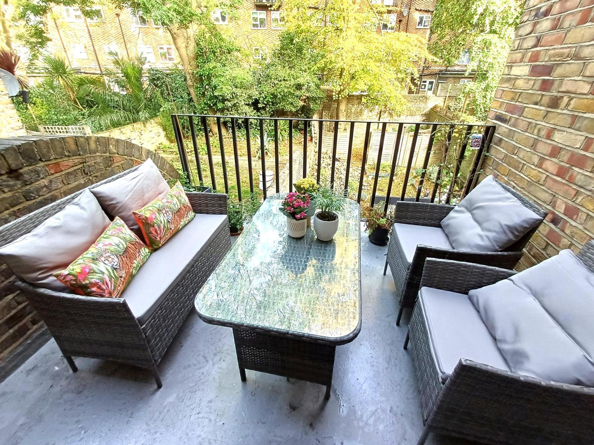 Olympia Terrace *