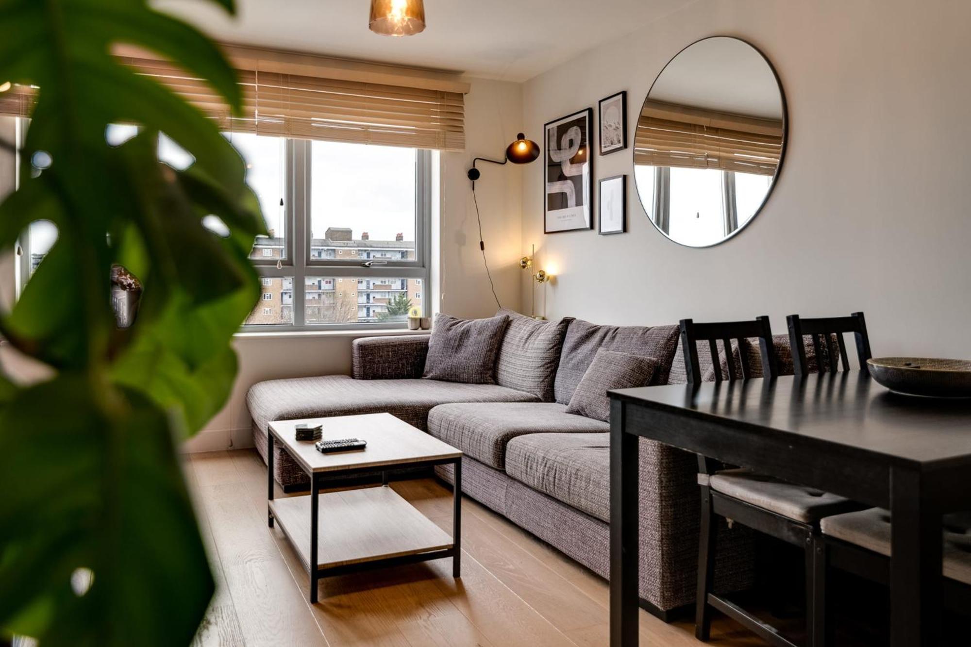 Spacious Modern Camberwell *